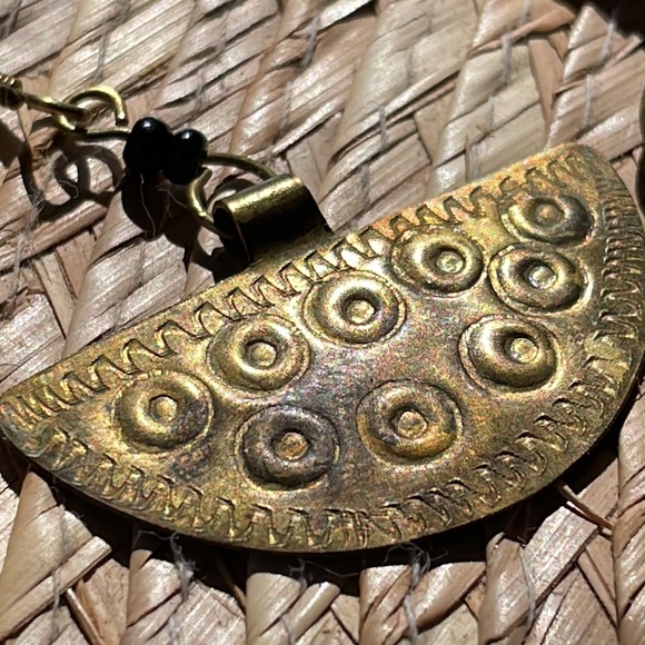 🔥 3 FOR $20 🔥 Unique, mix-matched brass earrings with bead accents - Picture 7 of 8